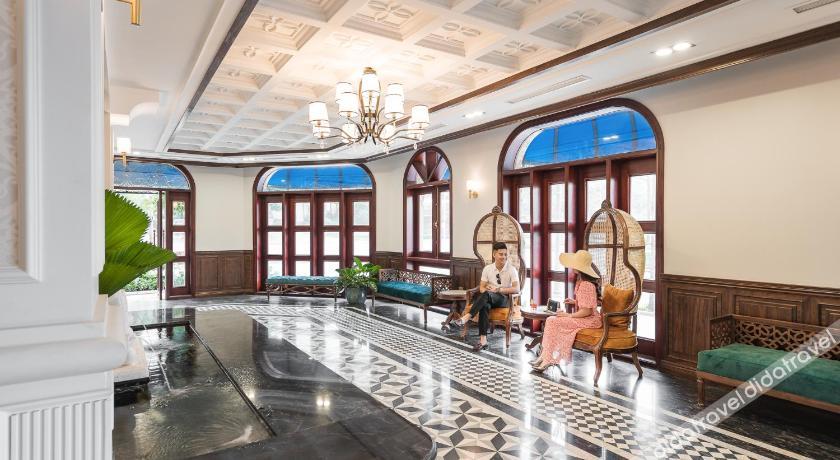 Grand Fleuve Boutique 4*
