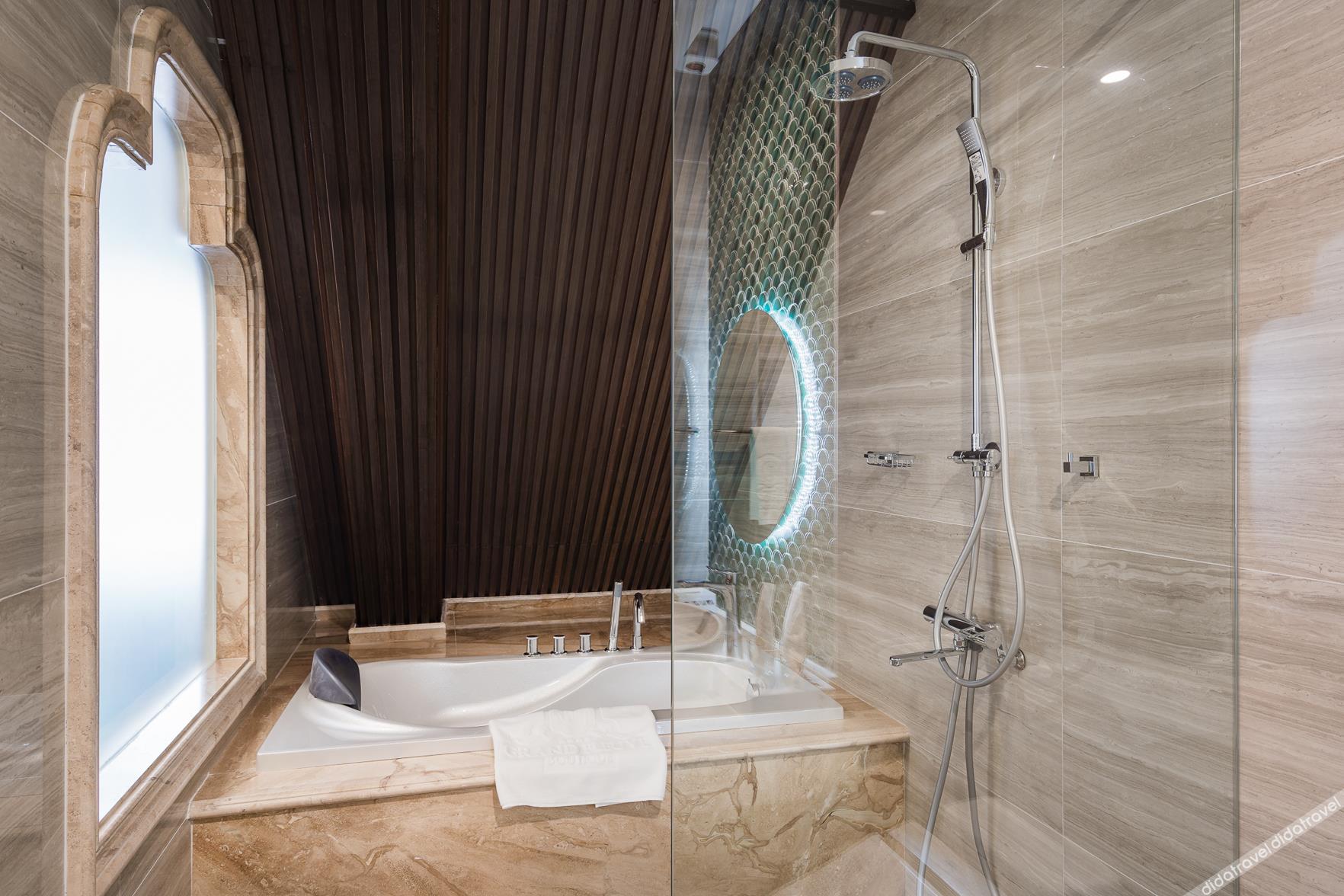 Grand Fleuve Boutique 4*
