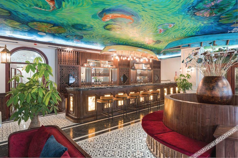 Grand Fleuve Boutique 4*