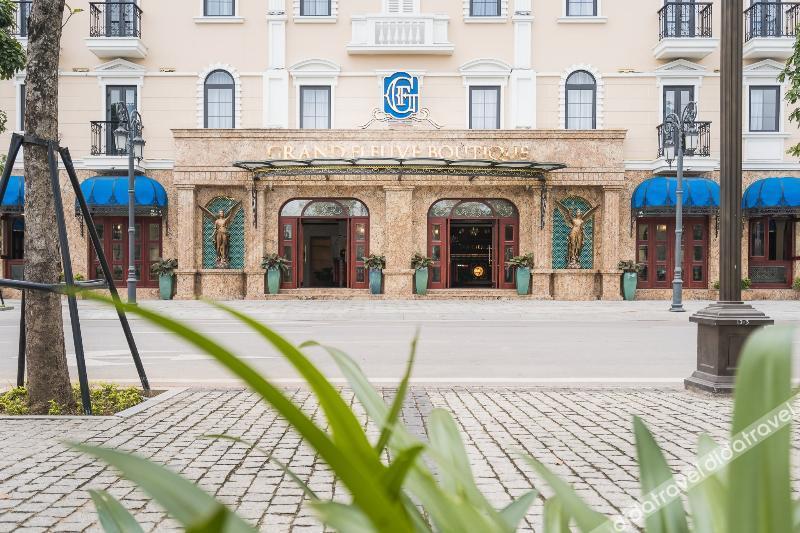 Grand Fleuve Boutique 4*