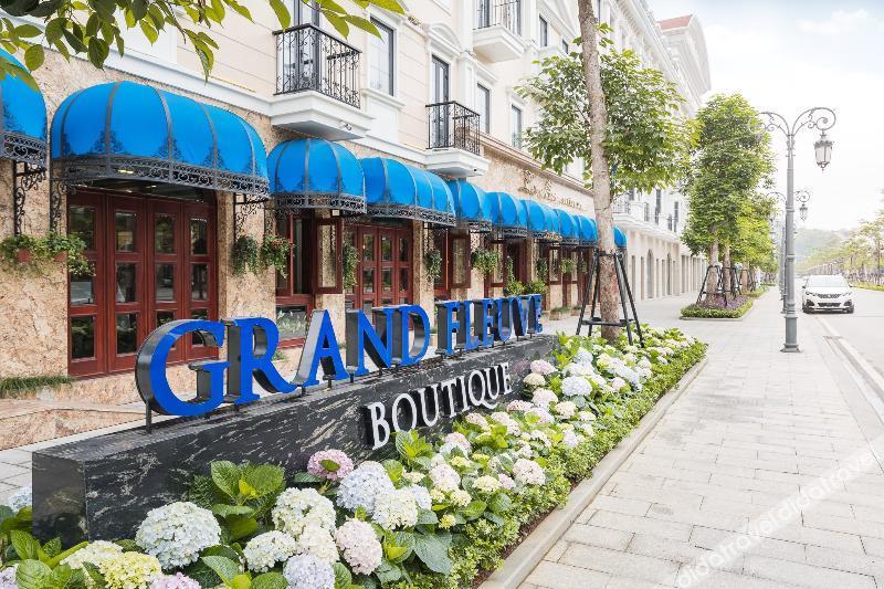 Grand Fleuve Boutique 4*