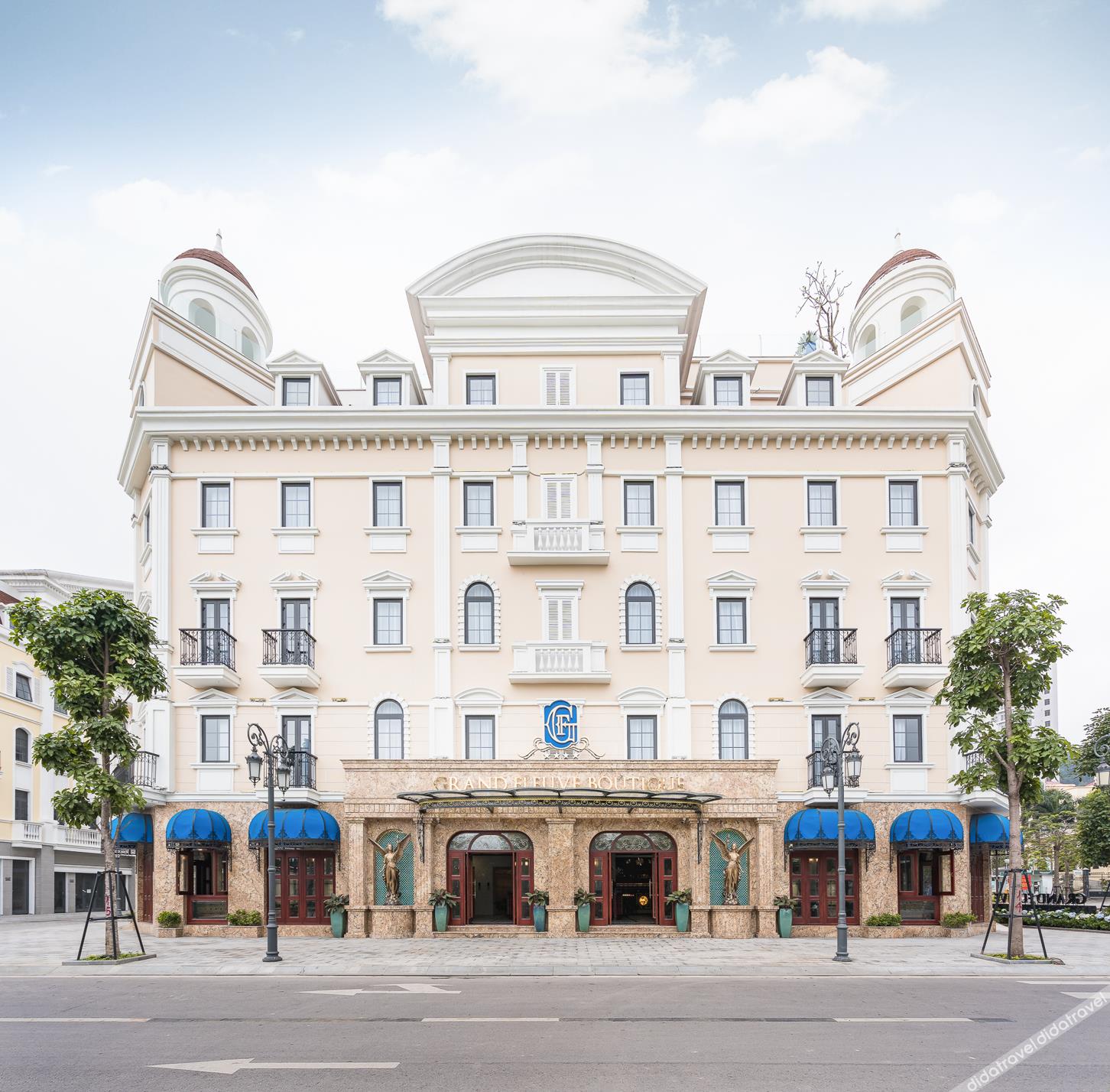 Grand Fleuve Boutique 4*
