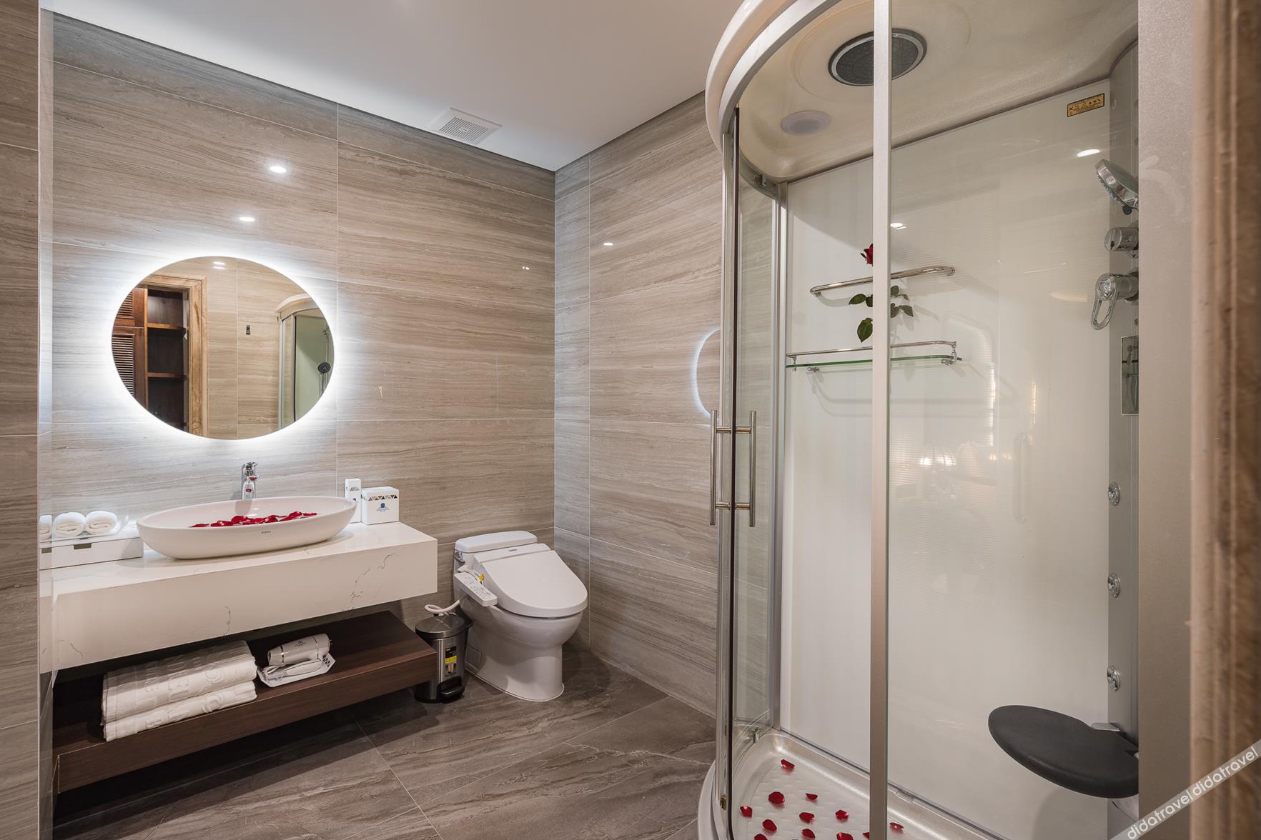 Grand Fleuve Boutique 4*
