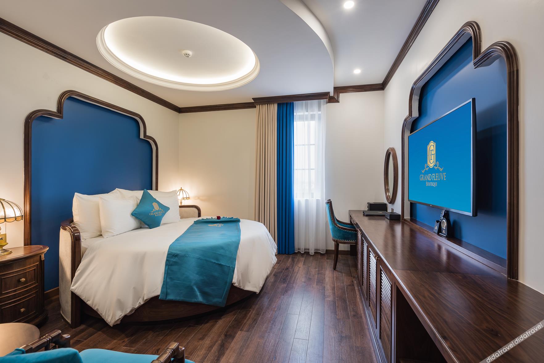 Grand Fleuve Boutique 4*
