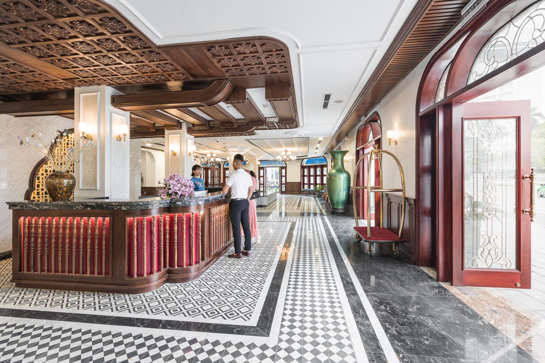 Grand Fleuve Boutique 4*