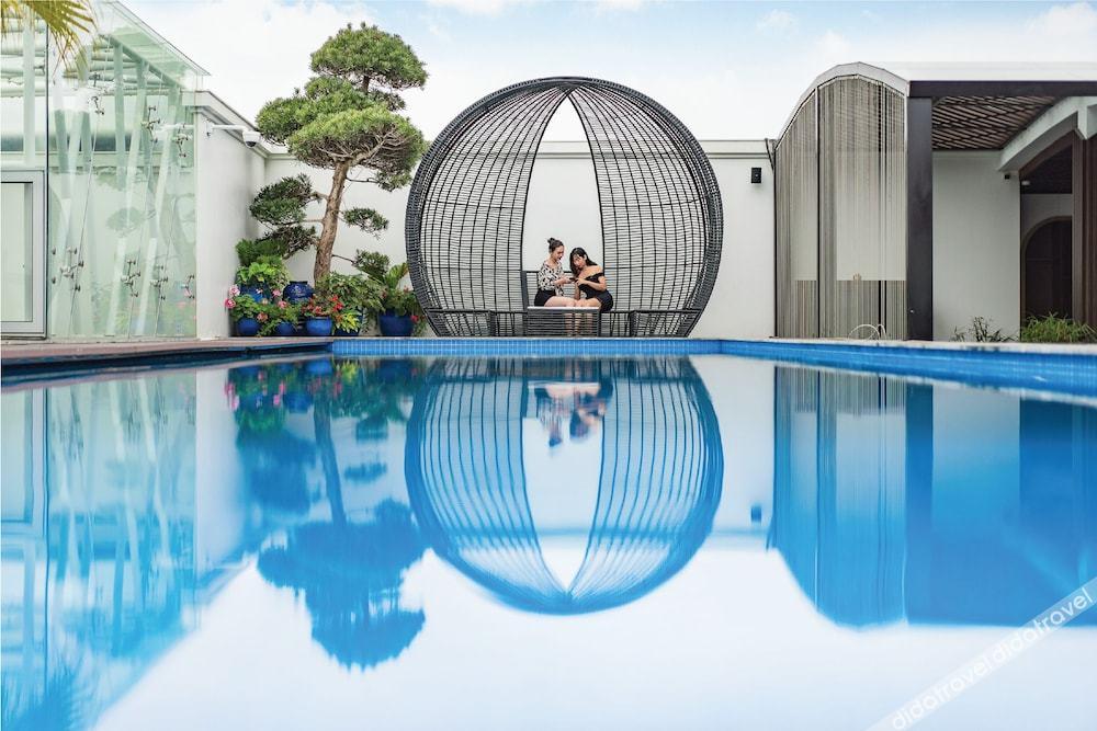 Grand Fleuve Boutique 4*