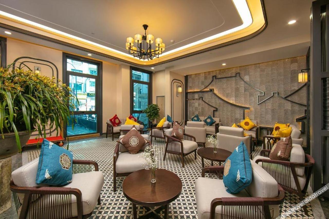 DeLaSol Sapa 4*