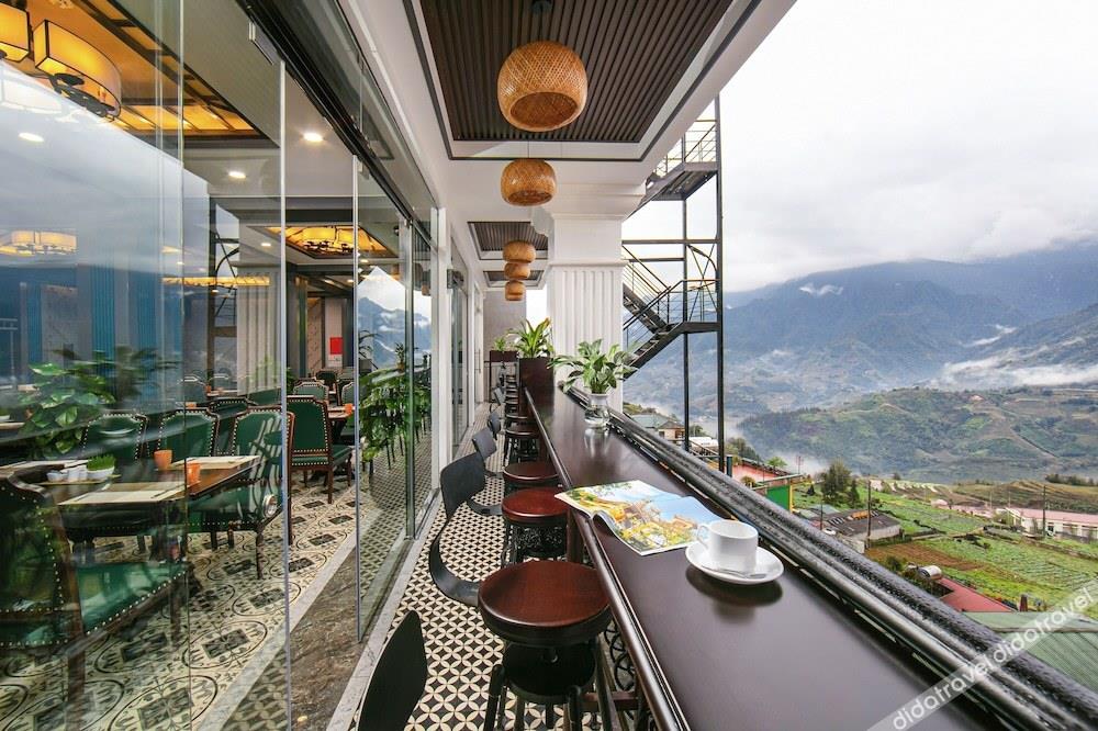 DeLaSol Sapa 4*