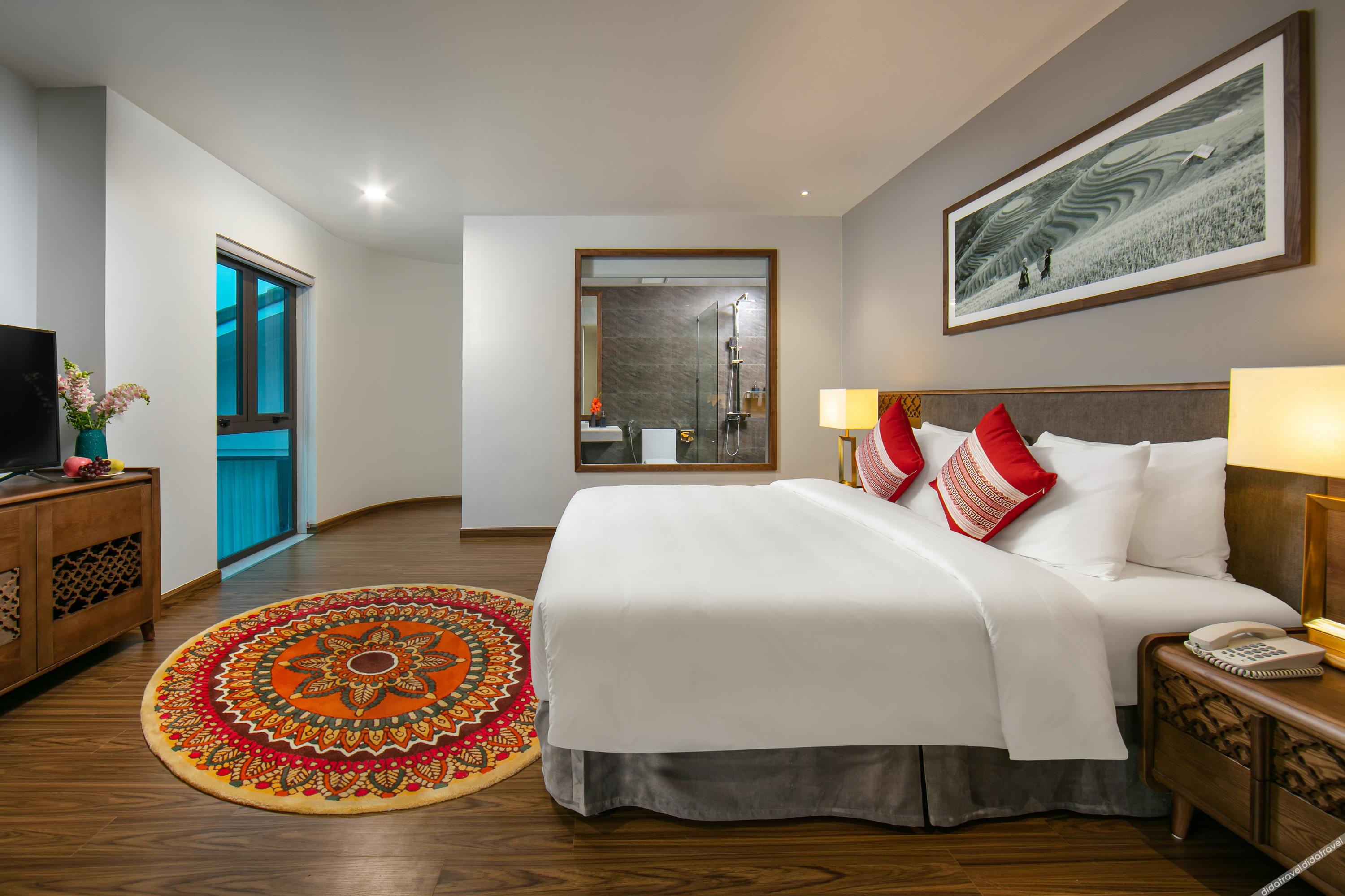 DeLaSol Sapa 4*