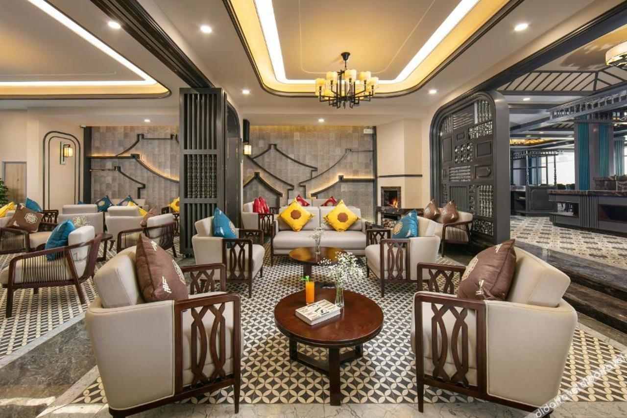 DeLaSol Sapa 4*
