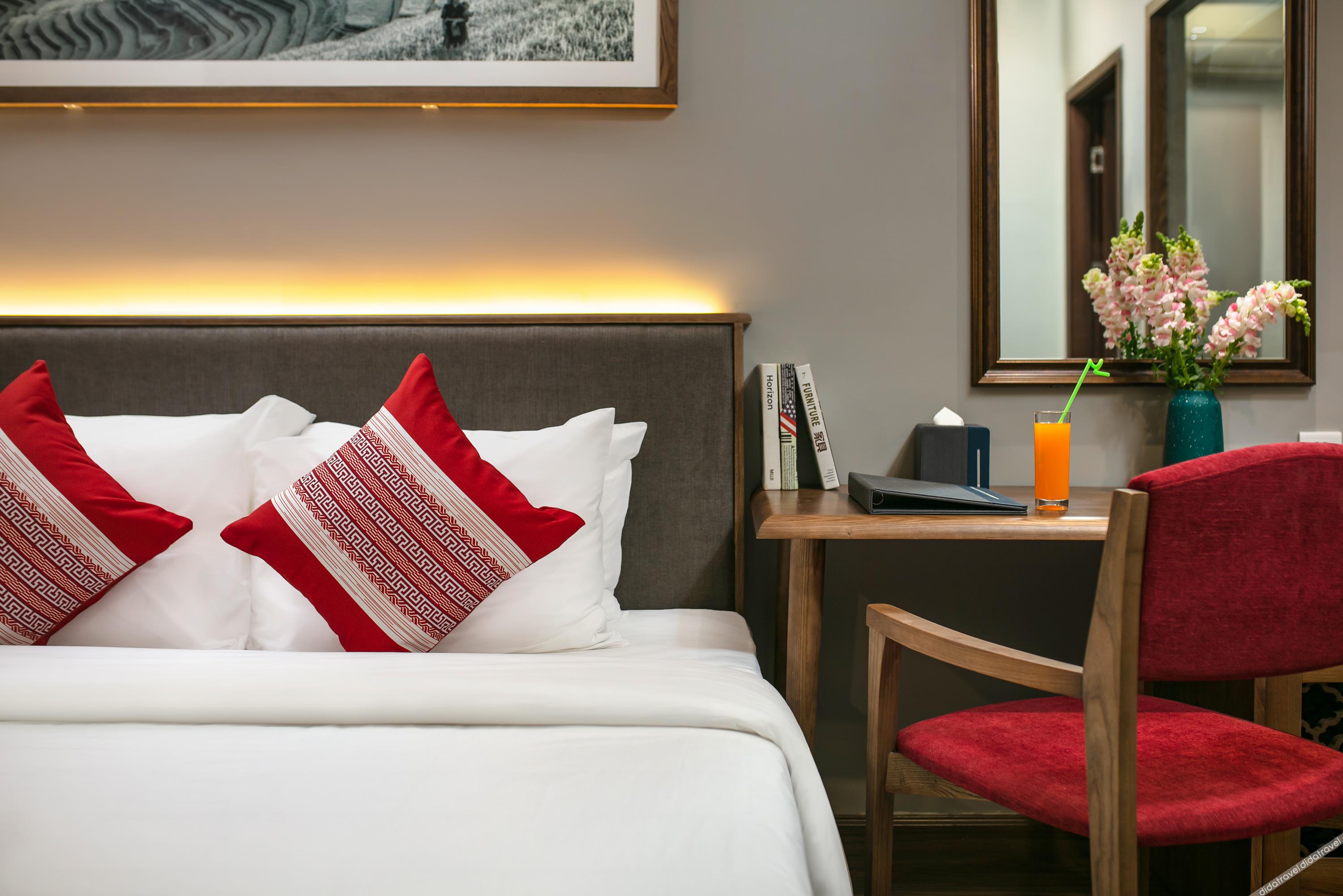 DeLaSol Sapa 4*