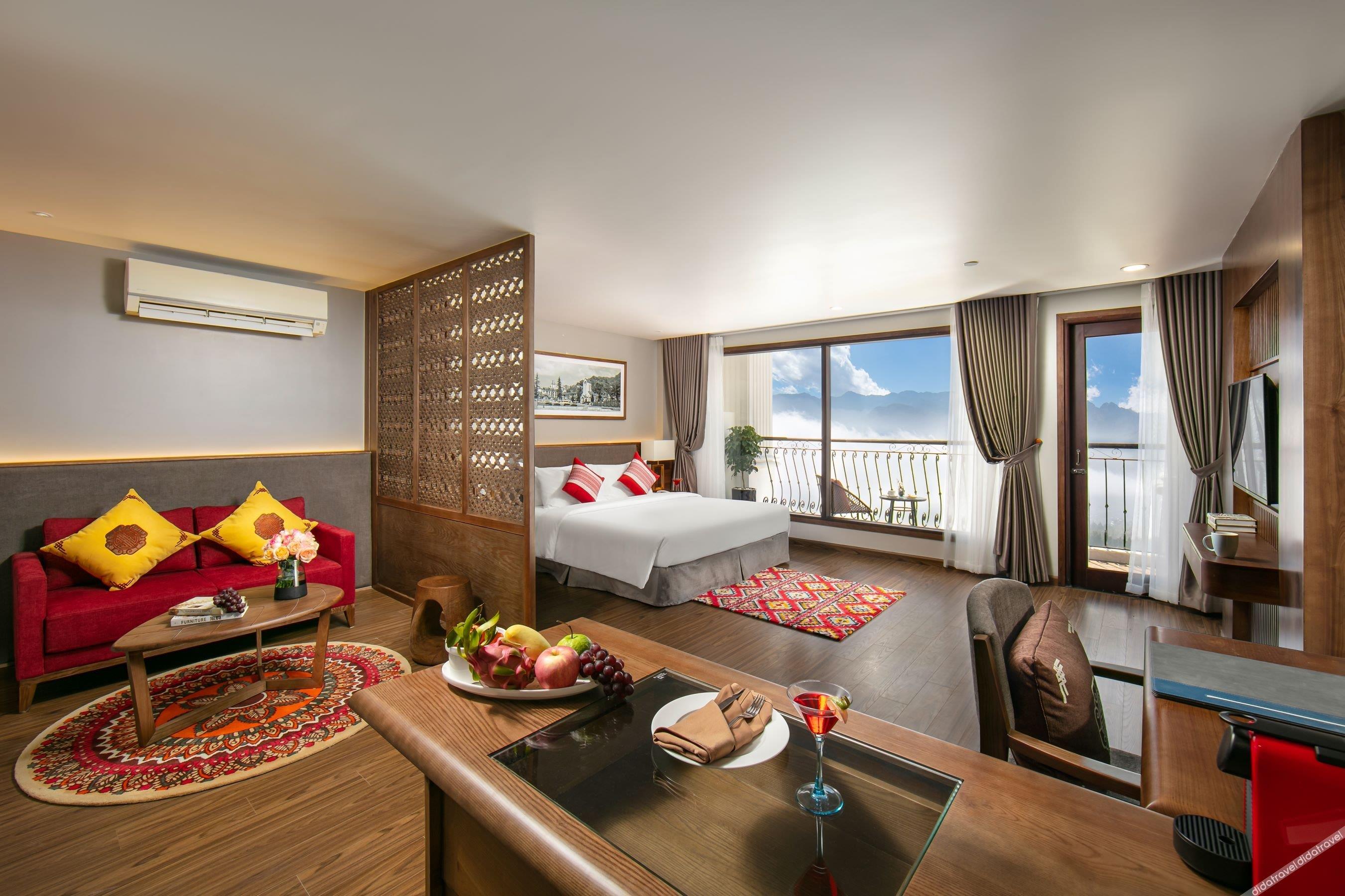 DeLaSol Sapa 4*