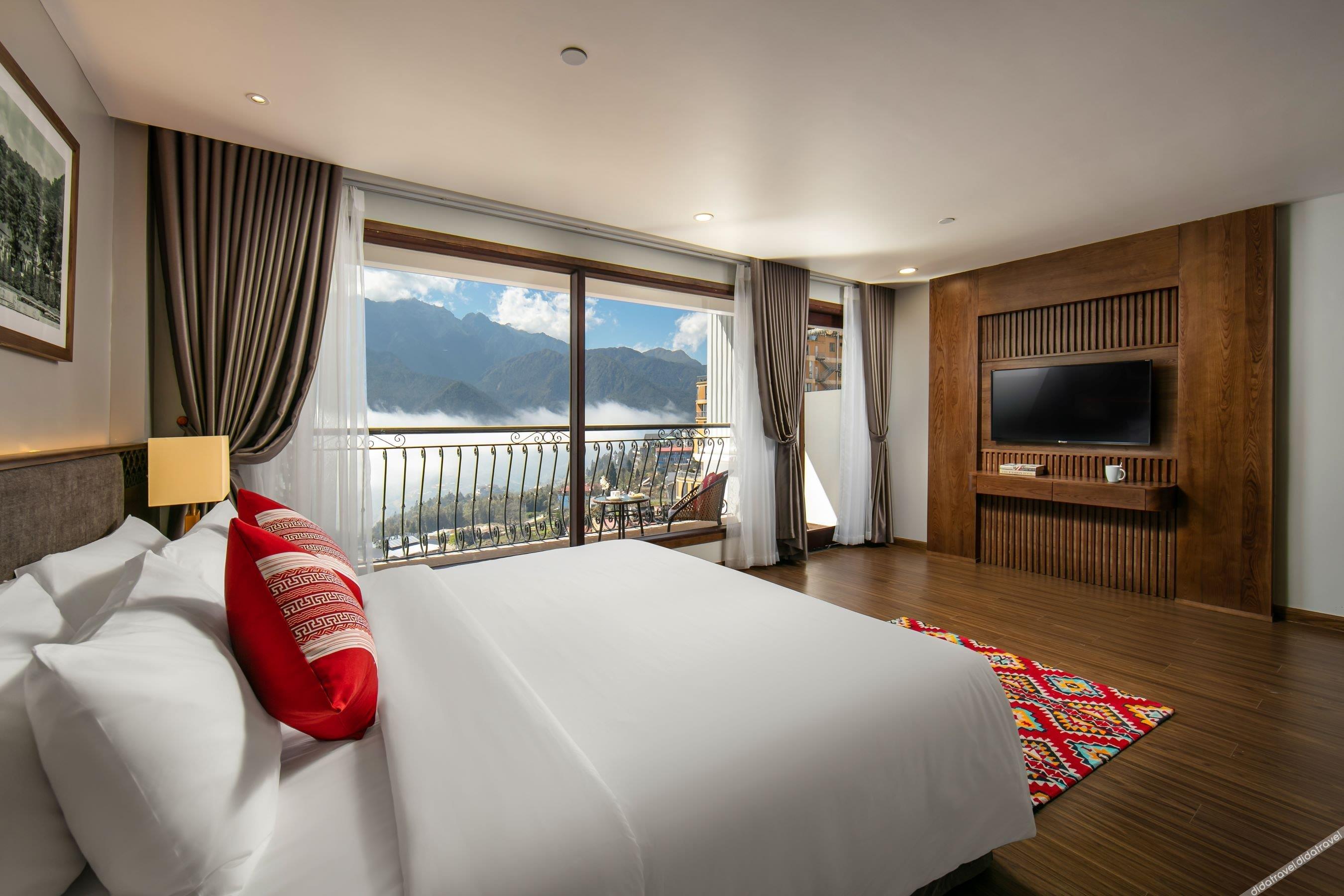 DeLaSol Sapa 4*