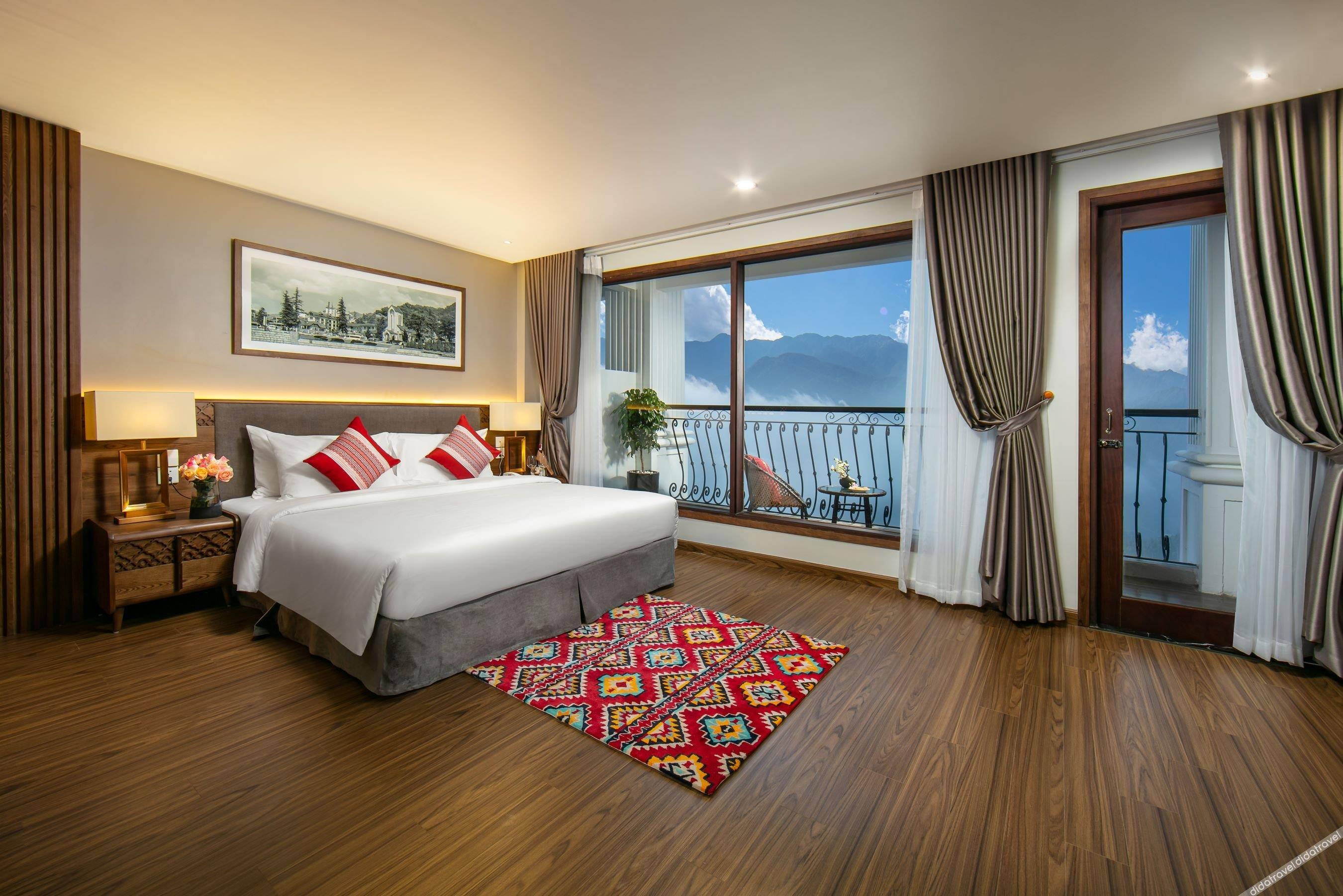 DeLaSol Sapa 4*