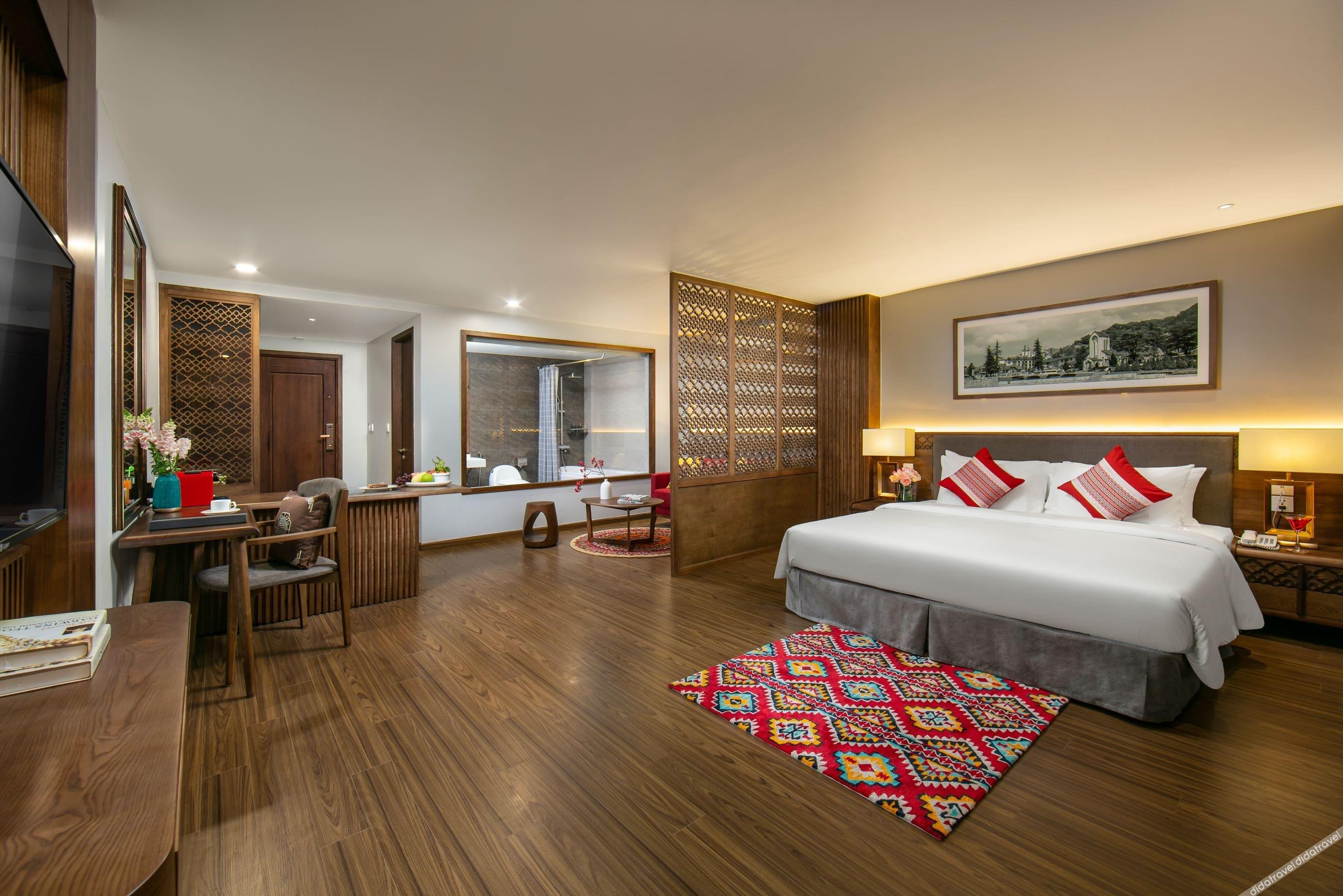 DeLaSol Sapa 4*