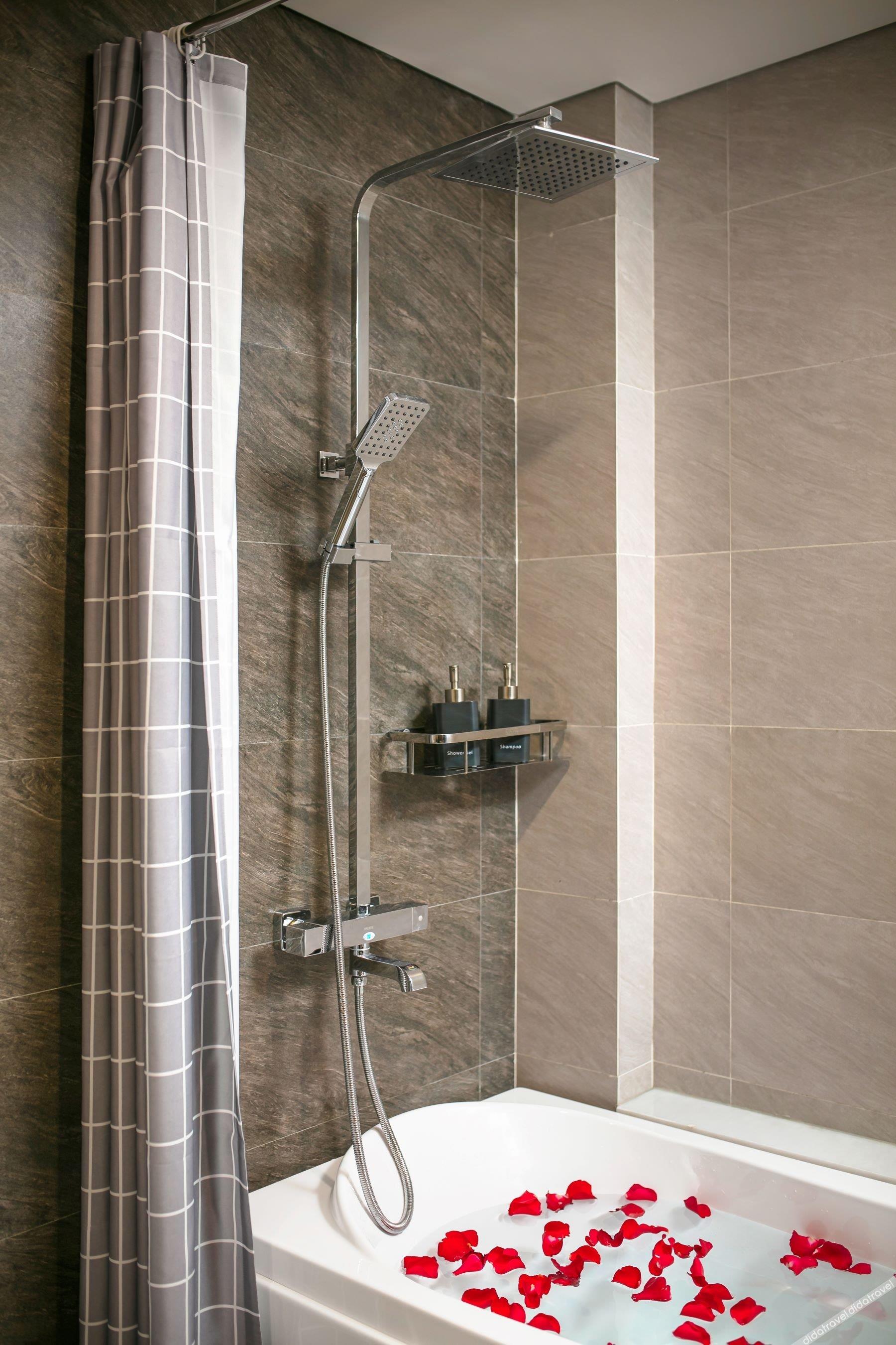 DeLaSol Sapa 4*