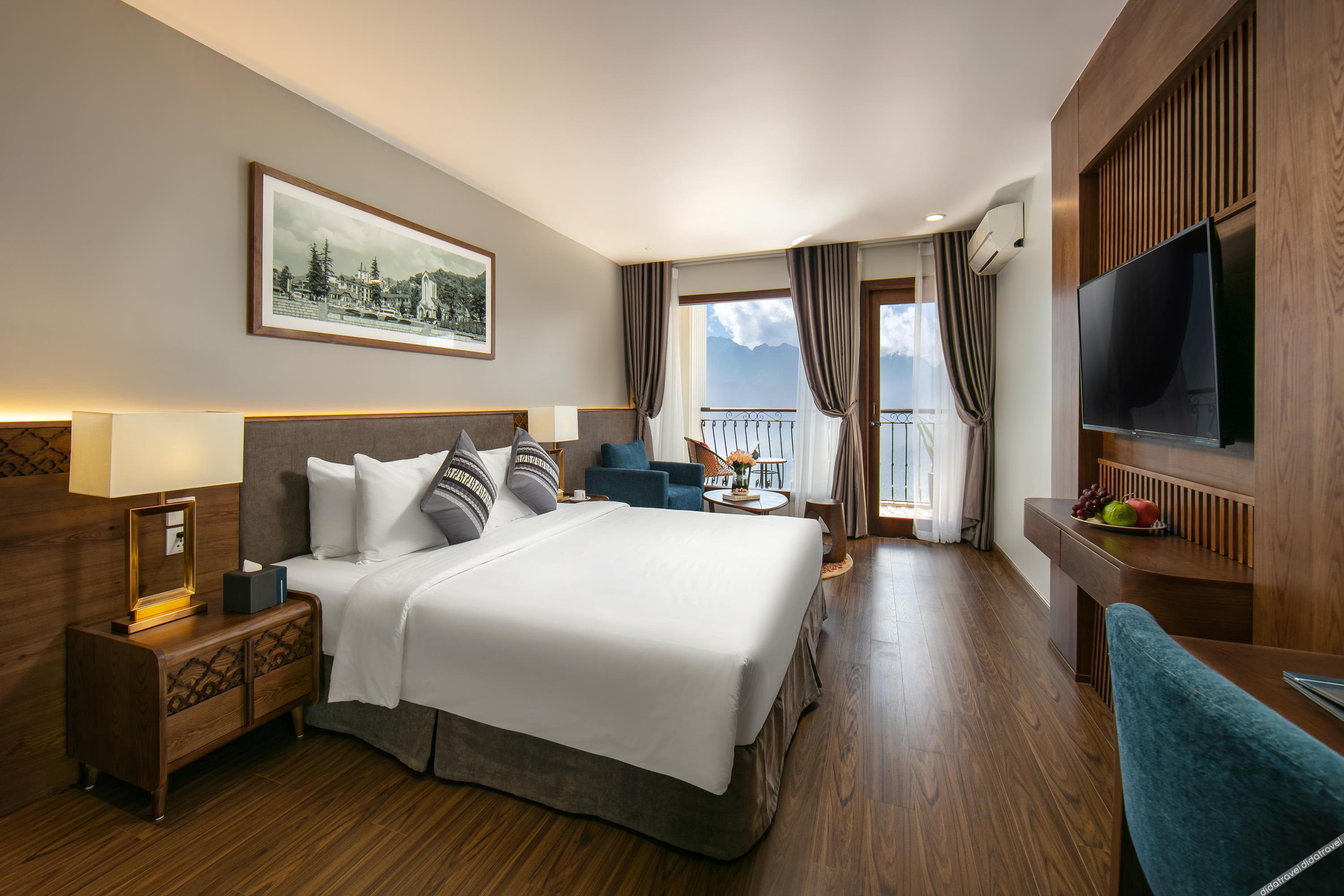 DeLaSol Sapa 4*