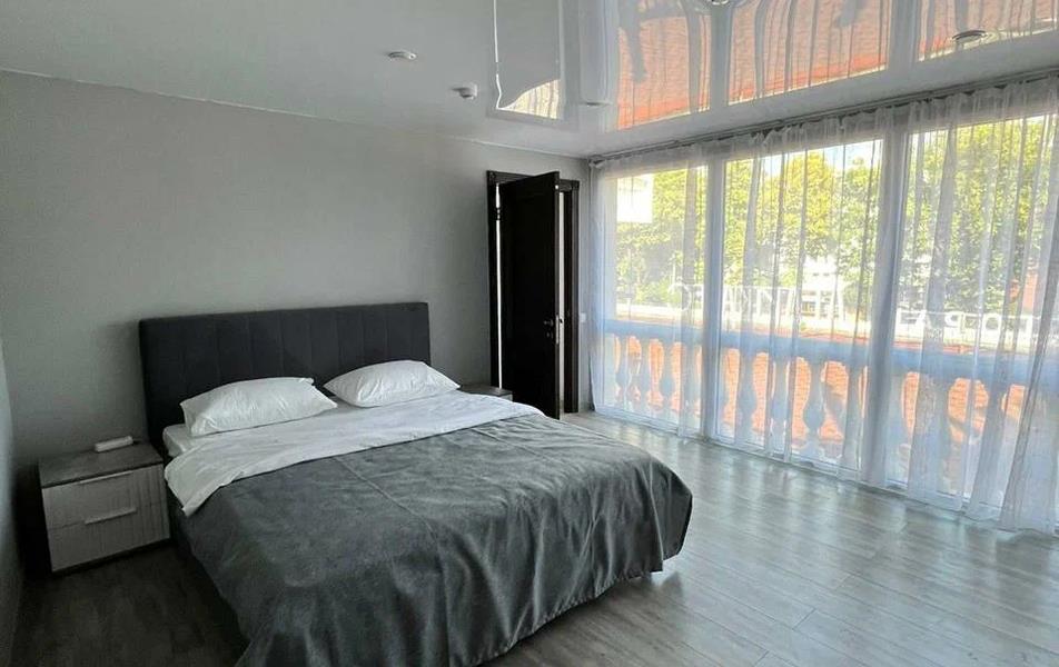 Ривьера Арт 0*