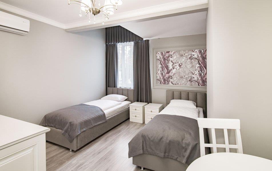 Ривьера Арт 0*