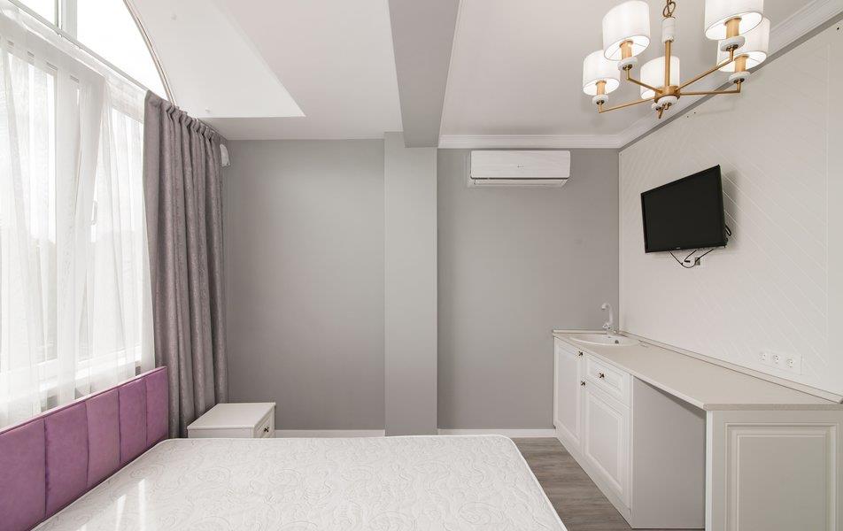 Ривьера Арт 0*