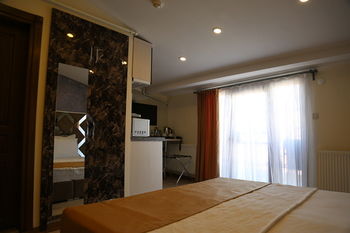 Terra Suites 5*