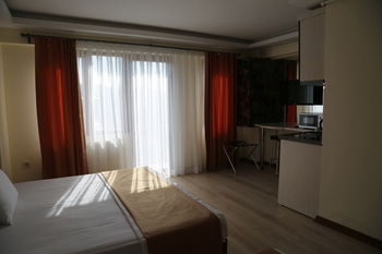Terra Suites 5*