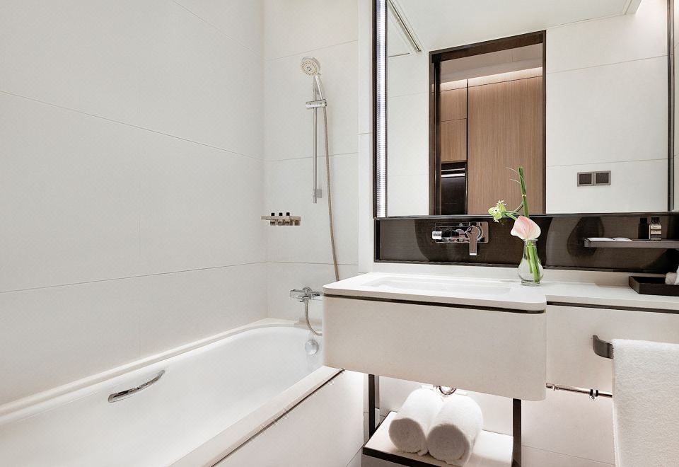 Harbour Plaza Metropolitan Shanghai 5*