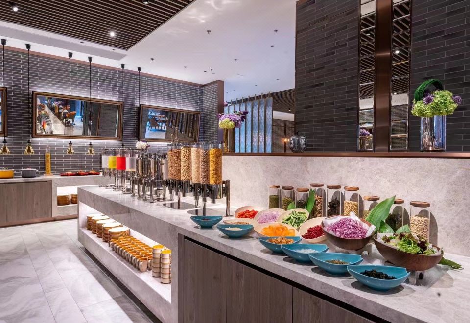 Harbour Plaza Metropolitan Shanghai 5*