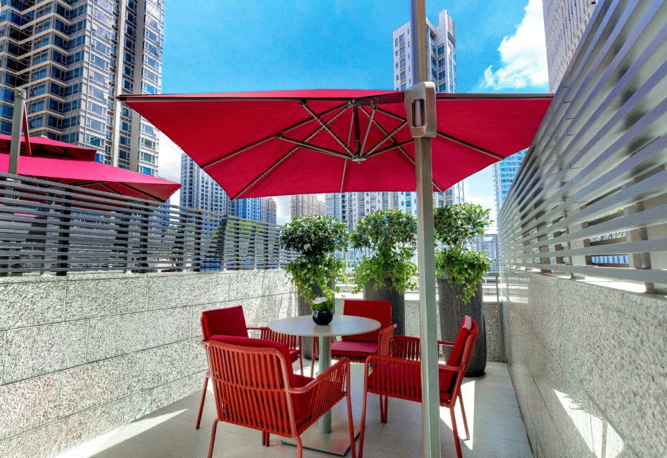 Harbour Plaza Metropolitan Shanghai 5*