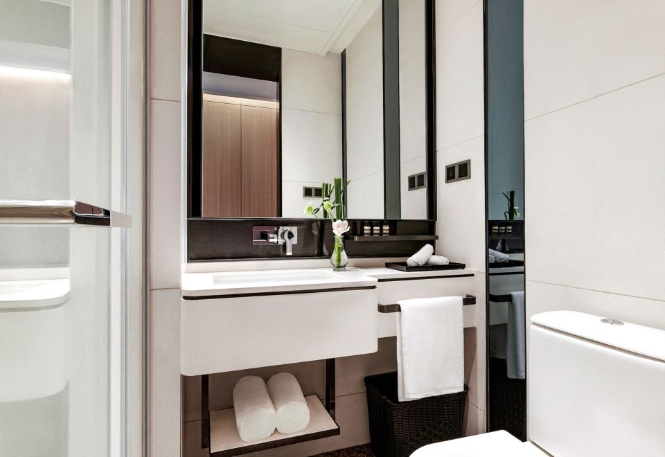 Harbour Plaza Metropolitan Shanghai 5*