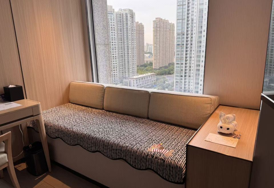 Harbour Plaza Metropolitan Shanghai 5*