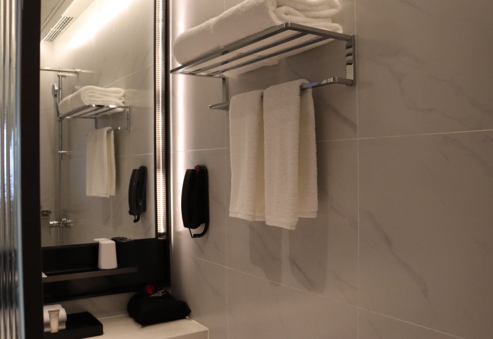 Harbour Plaza Metropolitan Shanghai 5*