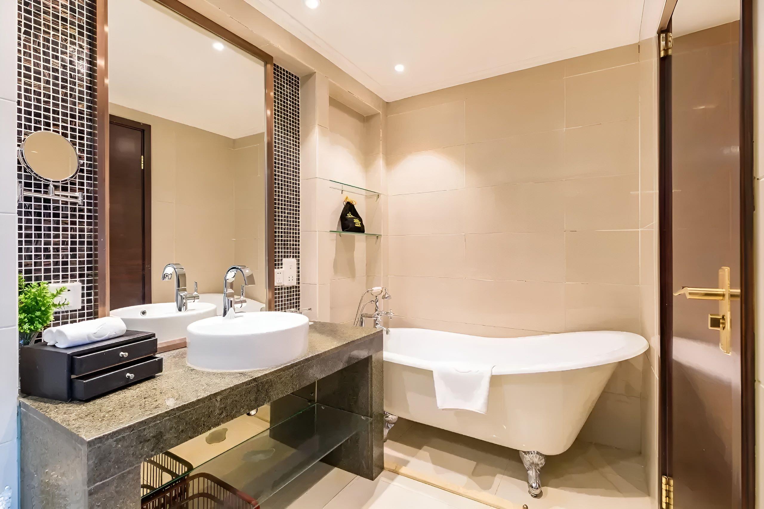 Beijing Phoenix Palace Hotel 3*