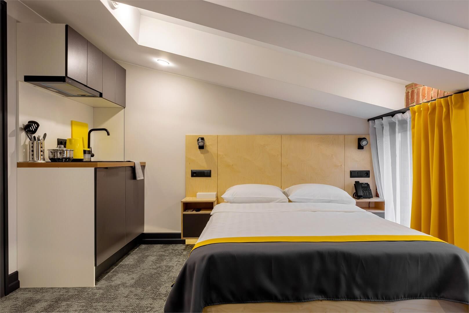 izzziUP 4* COMMUNITY L&C 4*