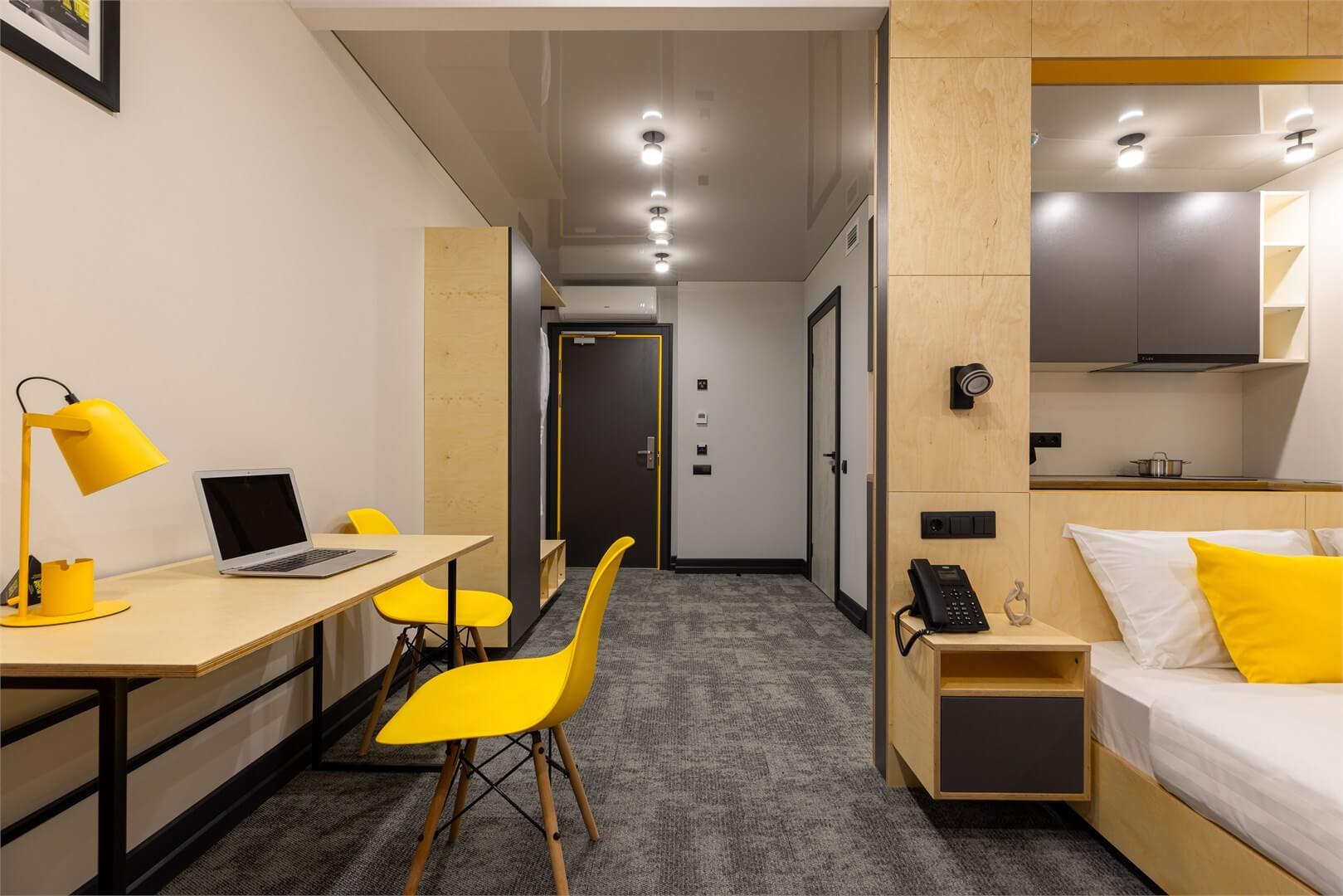 izzziUP 4* COMMUNITY L&C 4*