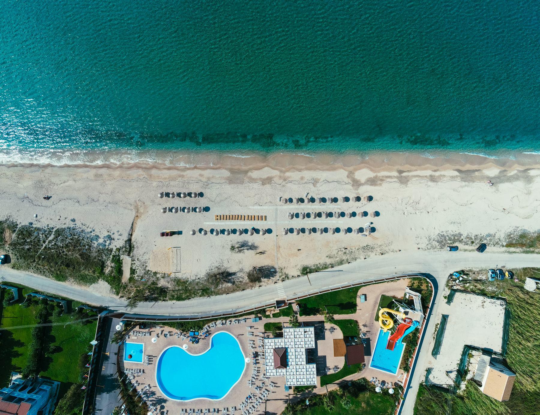 Almyros Beach Resort & SPA 5*