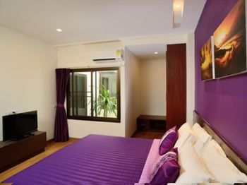 Kamala Beachfront Apartment 0*