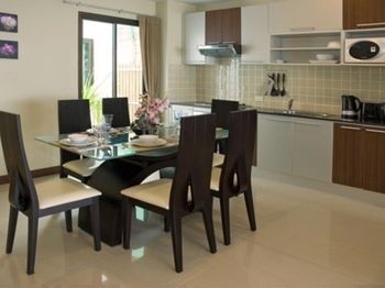 Kamala Beachfront Apartment 0*