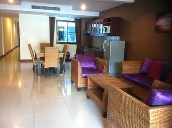 Kamala Beachfront Apartment 0*