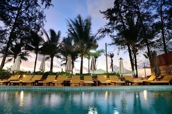 Kamala Beachfront Apartment 0*