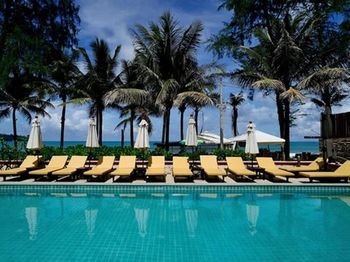 Kamala Beachfront Apartment 0*