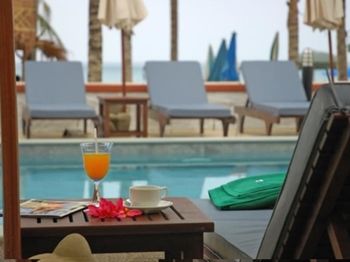 Kamala Beachfront Apartment 0*