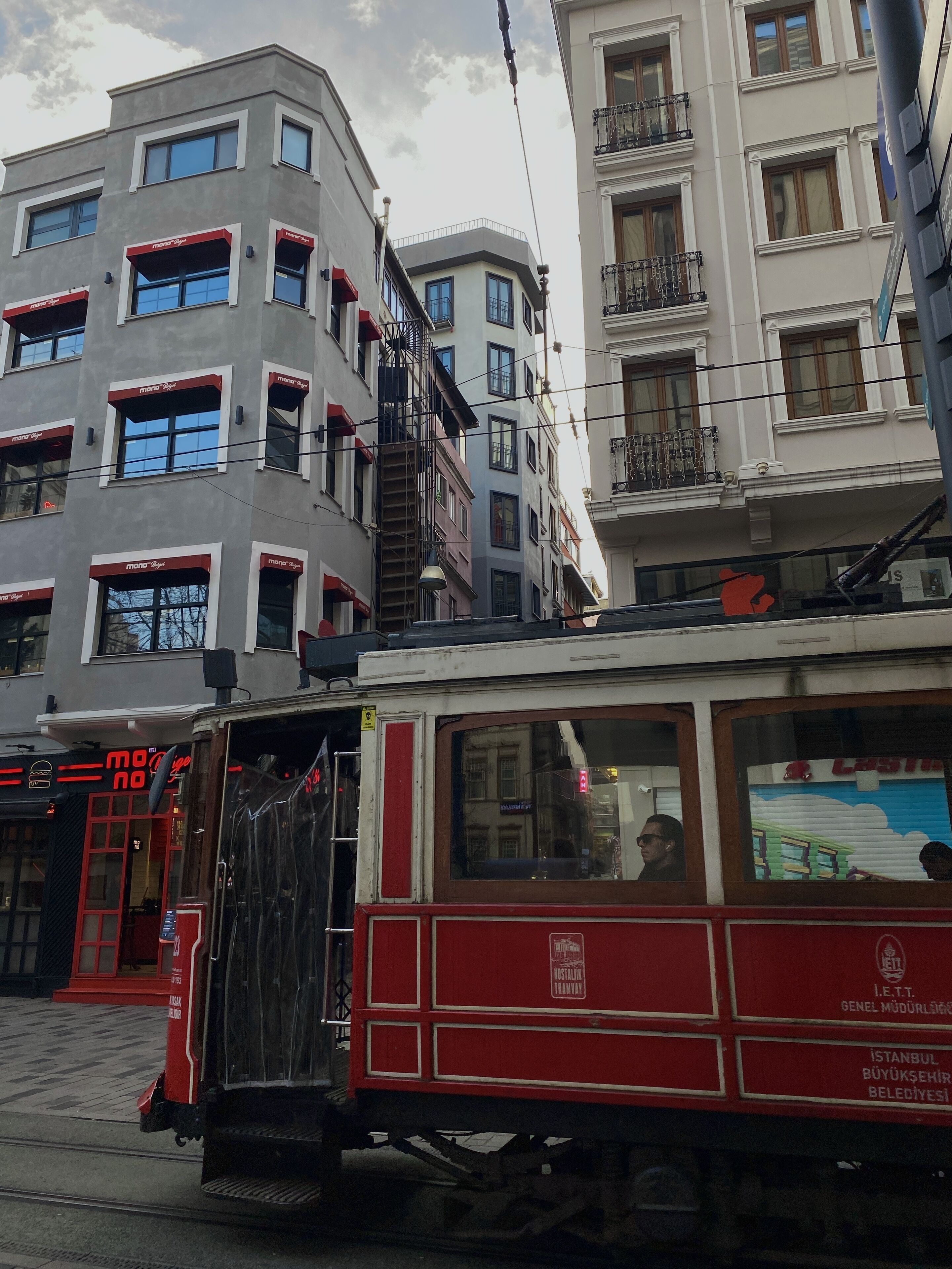 Li Hotel Pera 0*