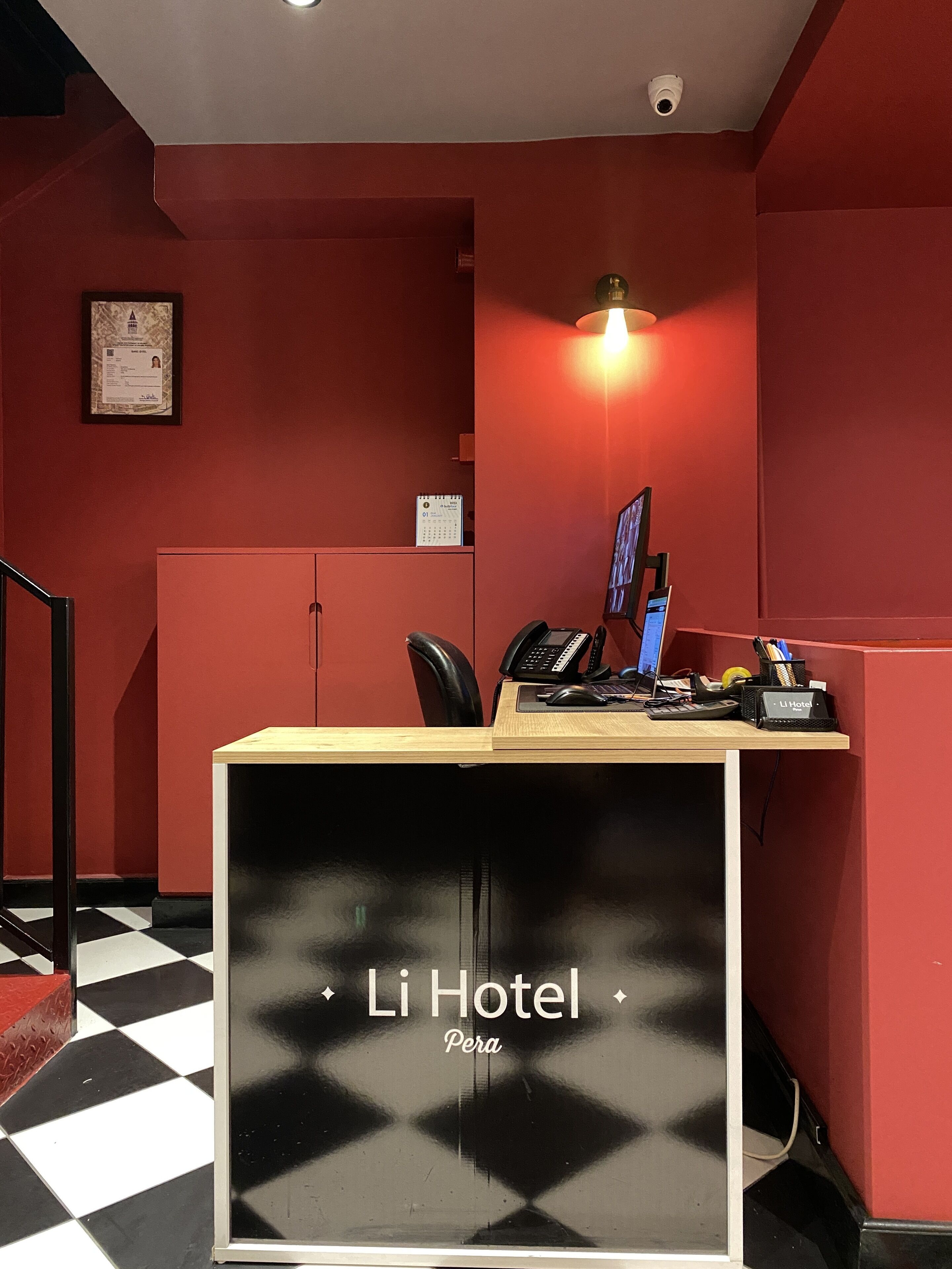 Li Hotel Pera 0*