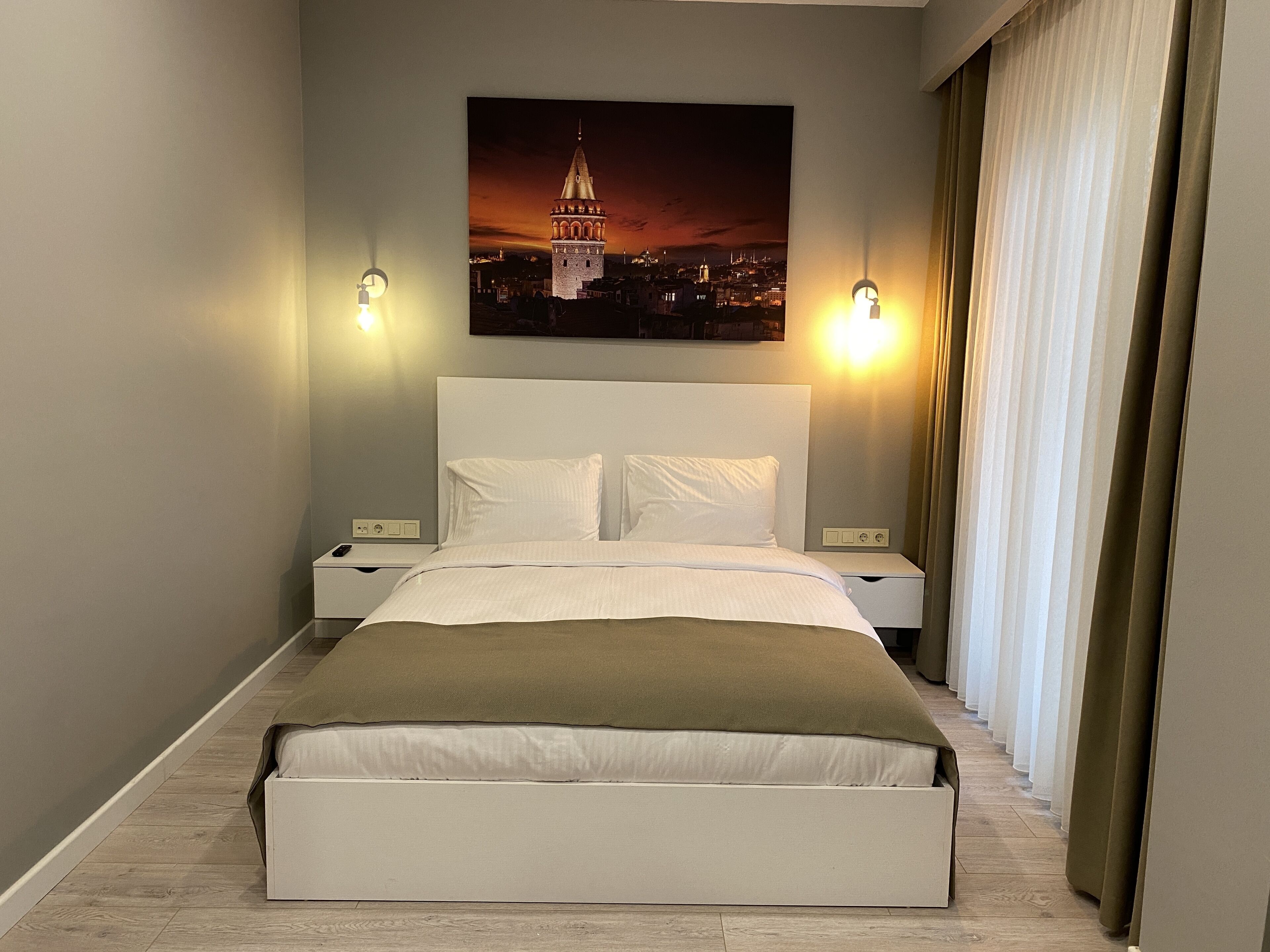 Li Hotel Pera 0*