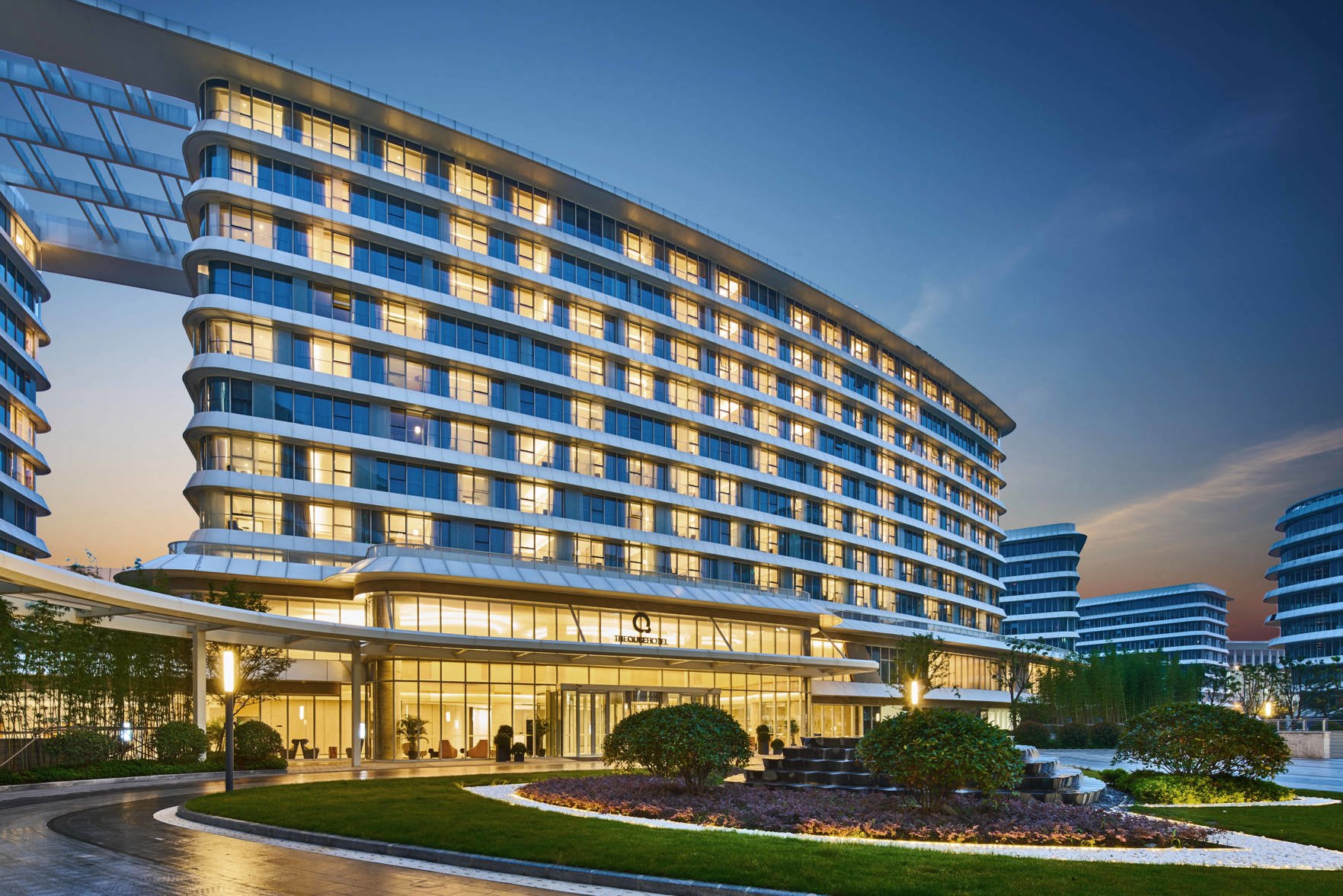The Qube Hotel Shanghai Hongqiao 4*