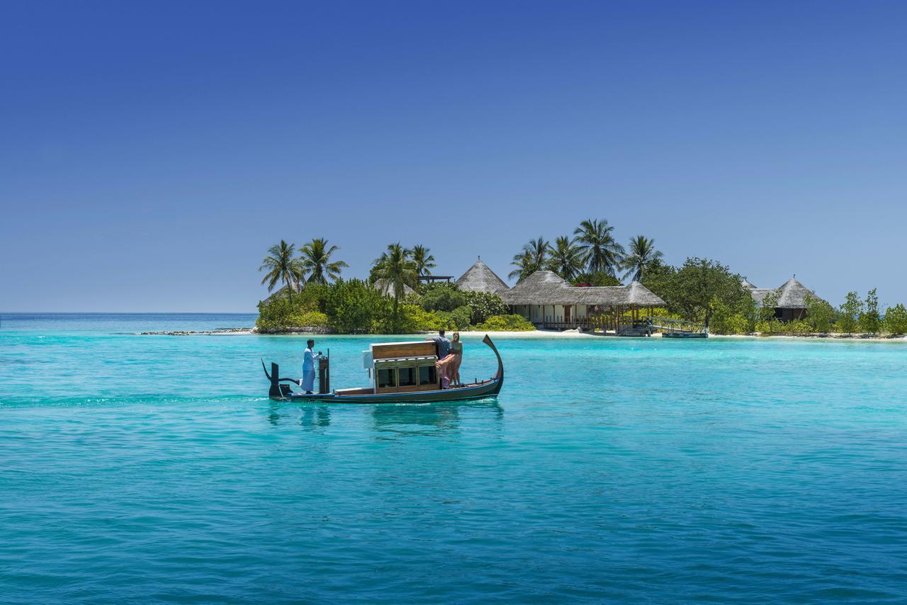 Four Seasons Resort Maldives at Kuda Huraa 5*