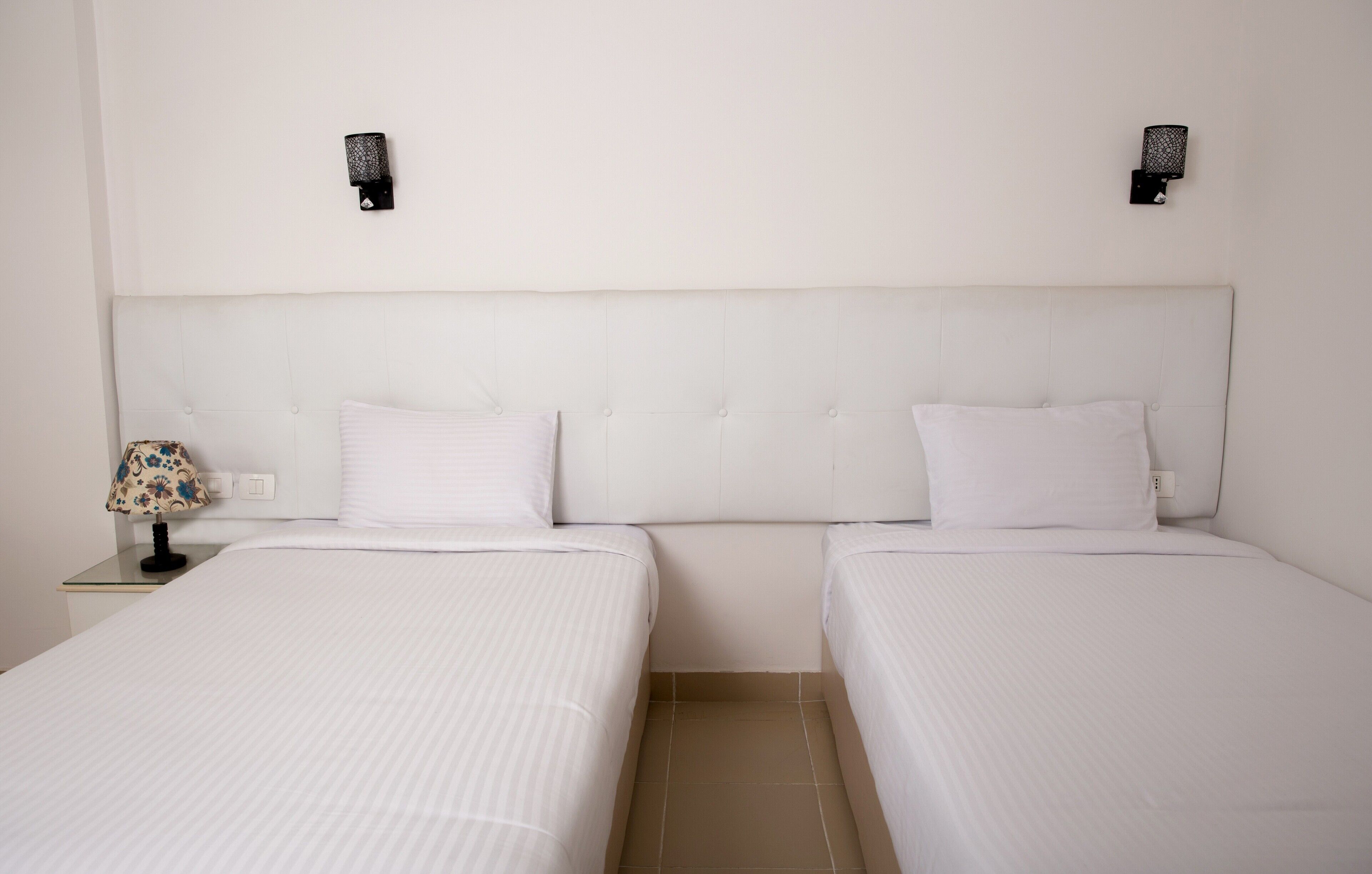 Redcon Suites 3*
