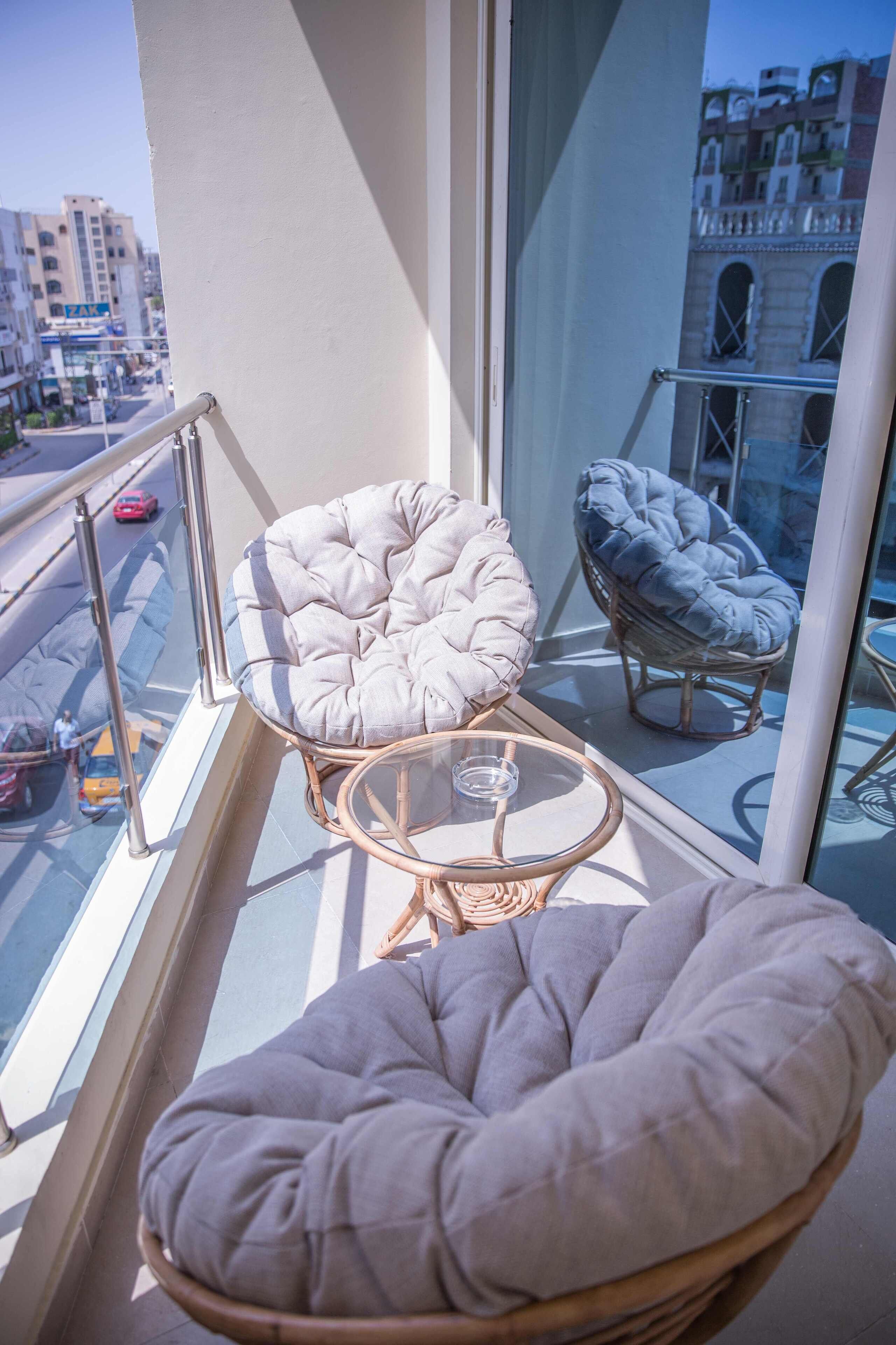 Redcon Suites 3*