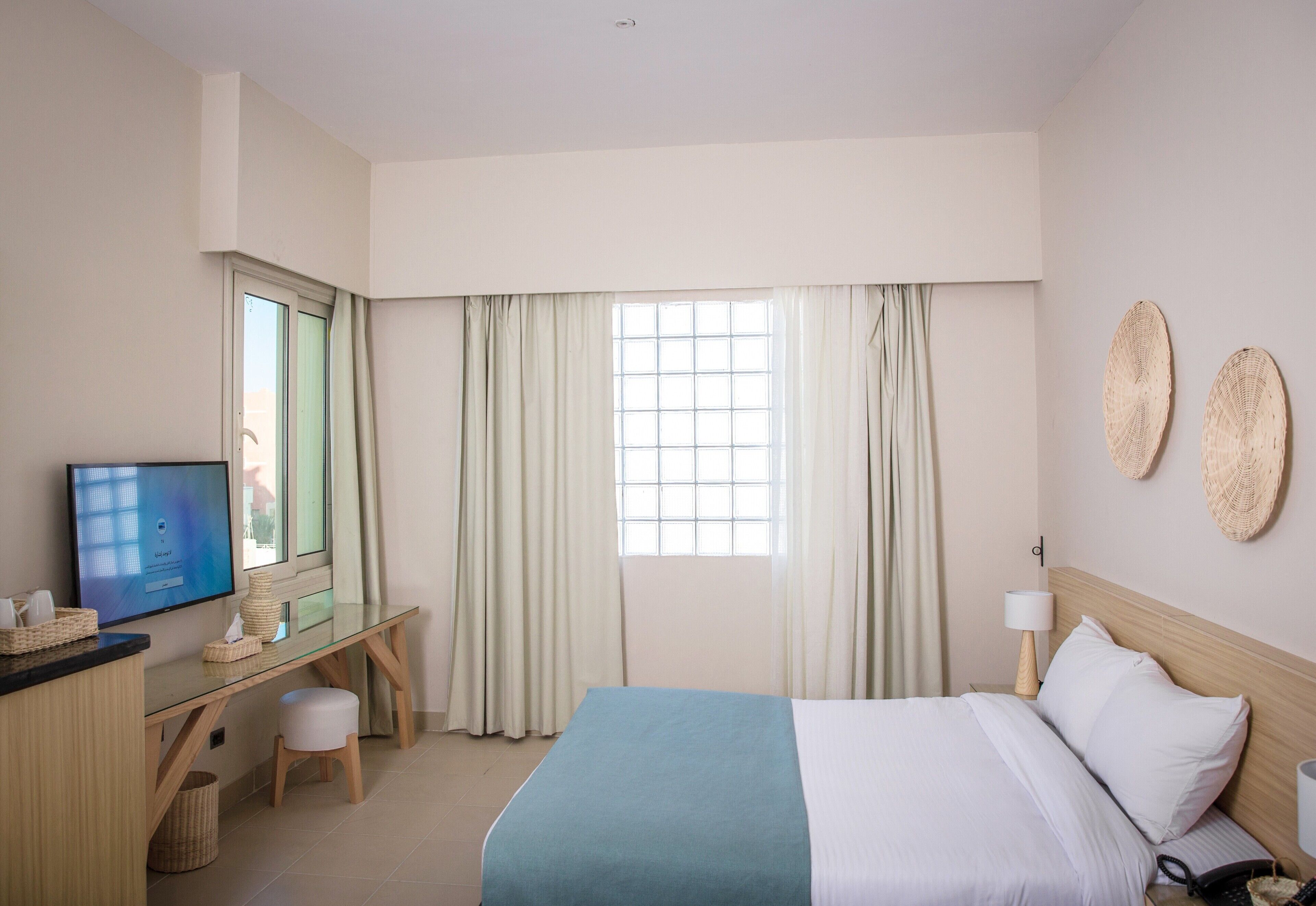 Redcon Suites 3*
